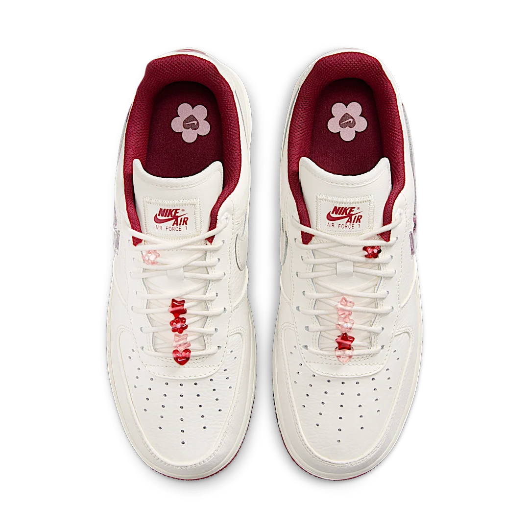 Overkicks - Nike Air Force 1 Low 07 SE PRM Valentines Day (2024) (FZ5068-161) - par completo