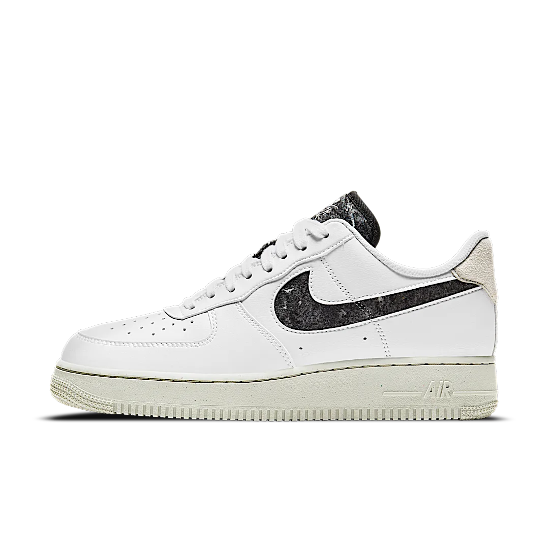 Overkicks - Nike Air Force 1 Low 07 SE Recycled White Black Light Bone (DA6682-100) - vista lateral