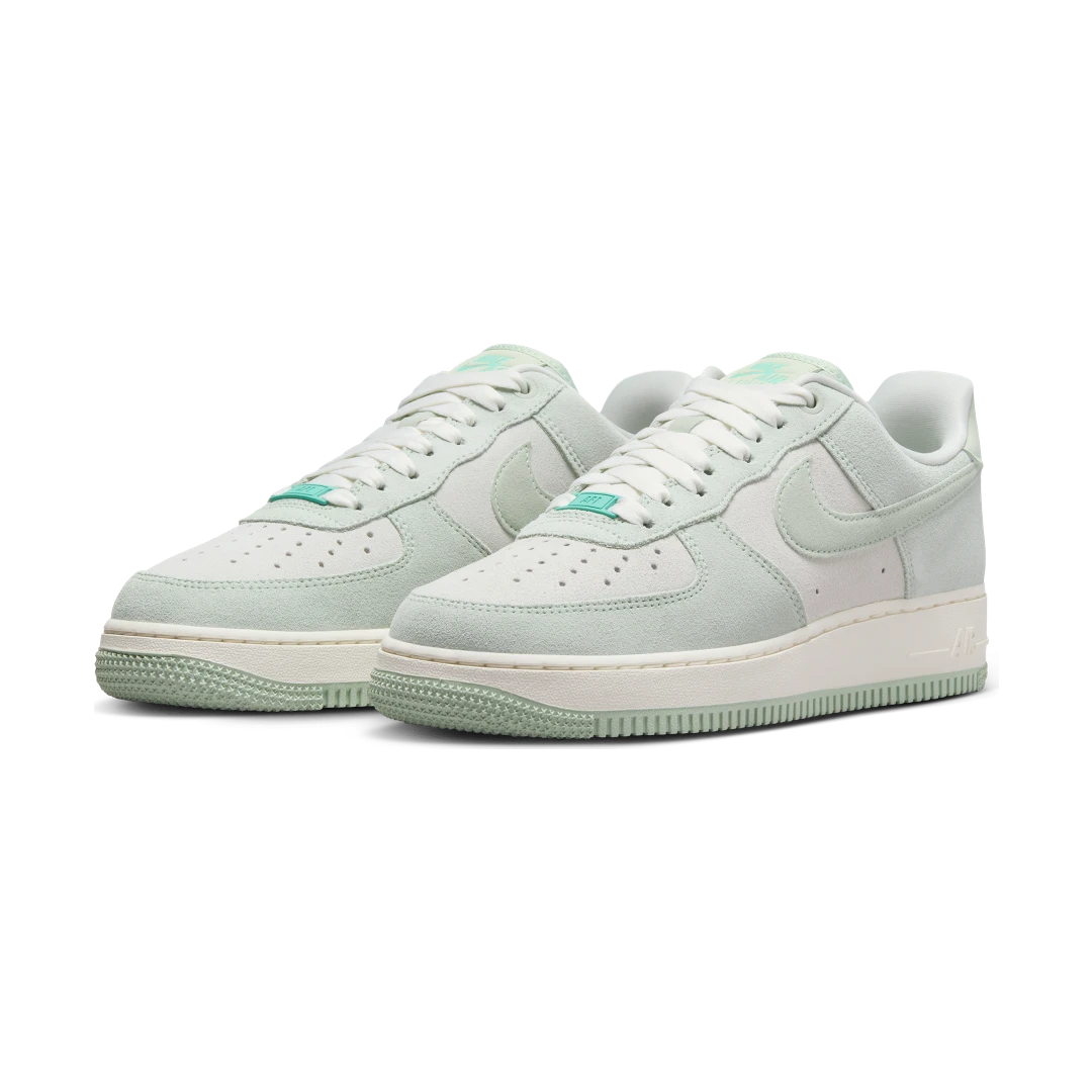 Overkicks - Nike Air Force 1 Low 07 SE Spruce Aura Pistachio Frost (HQ1497-099) - vista trasera