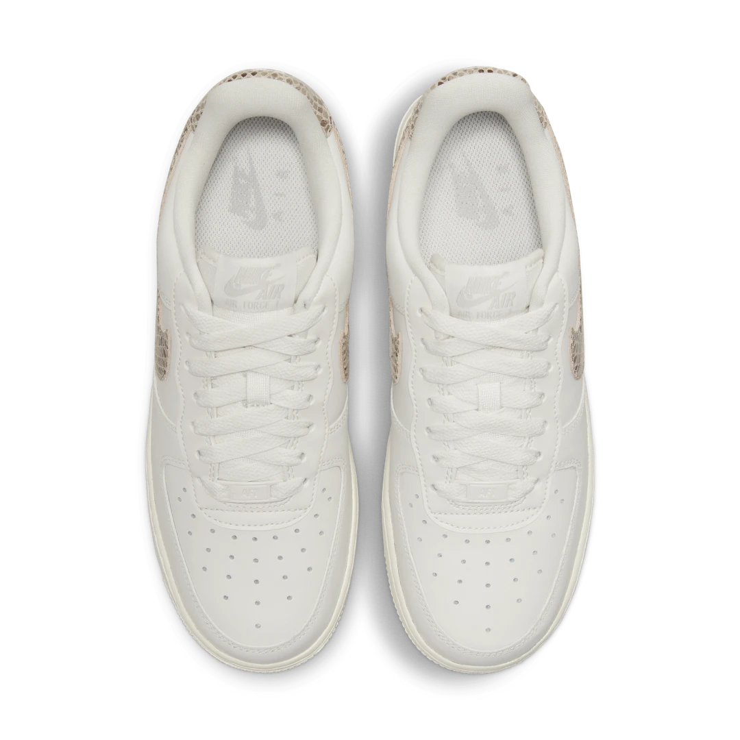 Overkicks - Nike Air Force 1 Low 07 Snakeskin Phantom (DD8959-002) - par completo