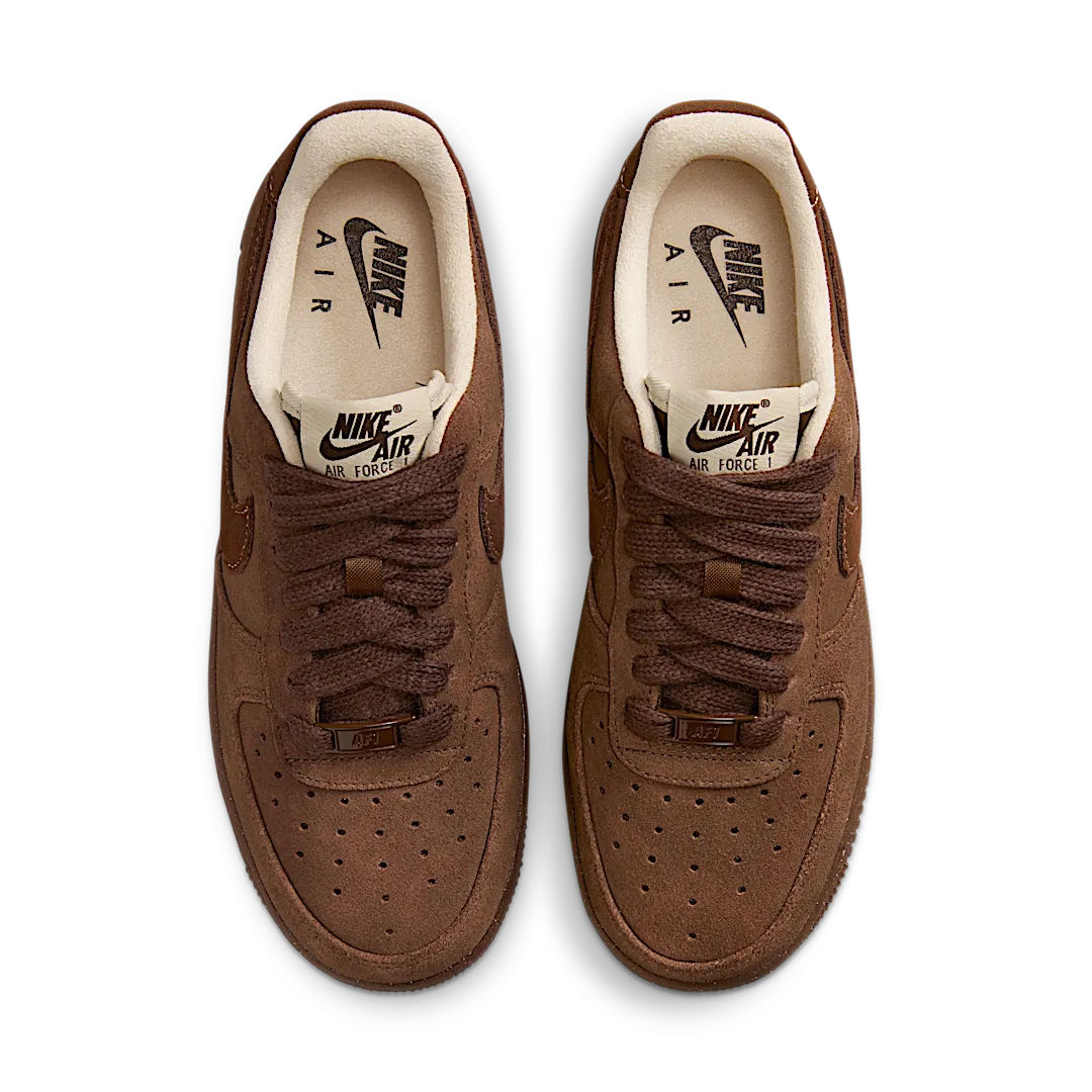 Overkicks - Nike Air Force 1 Low 07 Suede Cacao Wow (FQ8901-259) - par completo