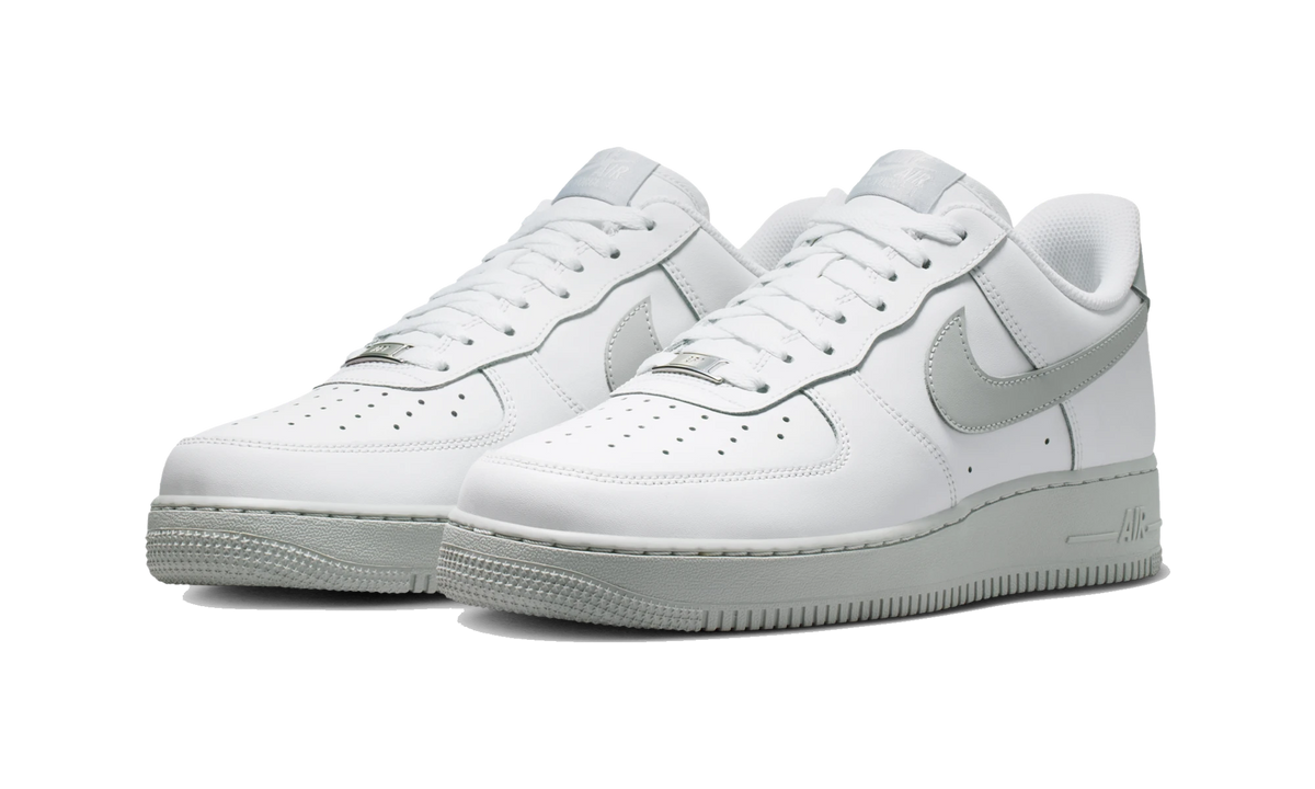 Overkicks - Nike Air Force 1 Low 07 Summit White Strata Grey (FJ4146-128) - vista trasera