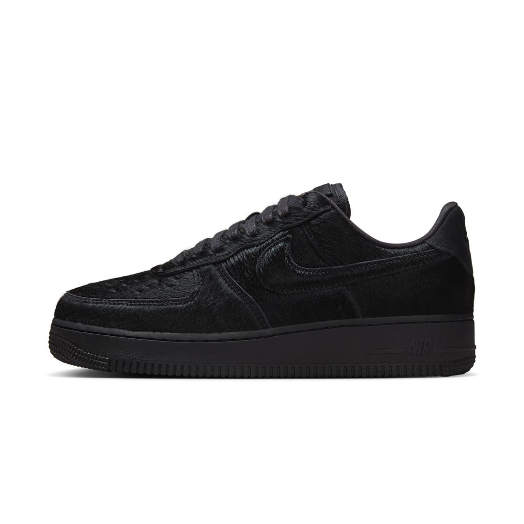 Overkicks - Nike Air Force 1 Low 07 Triple Black Pony Hair (II7398-001) - vista lateral