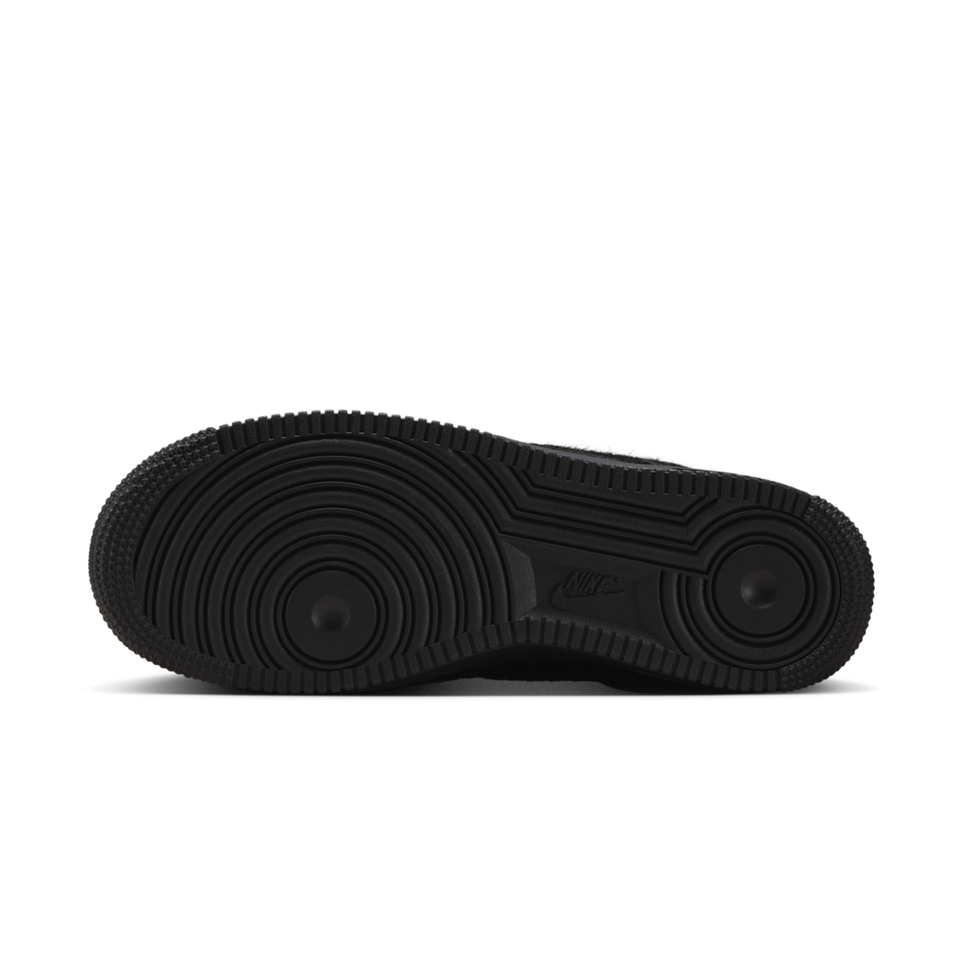 Overkicks - Nike Air Force 1 Low 07 Triple Black Pony Hair (II7398-001) - detalle suela