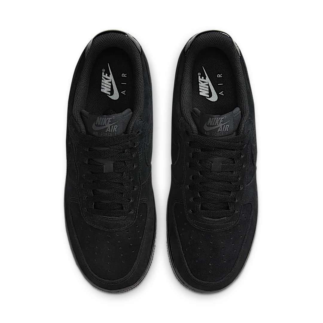 Overkicks - Nike Air Force 1 Low 07 Triple Black Suede (HM9659-001) - par completo