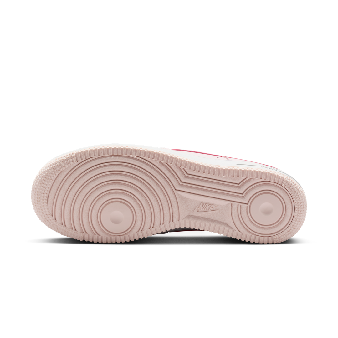 Overkicks - Nike Air Force 1 Low 07 Valentines Day (2026) (IO8755-600) - detalle suela
