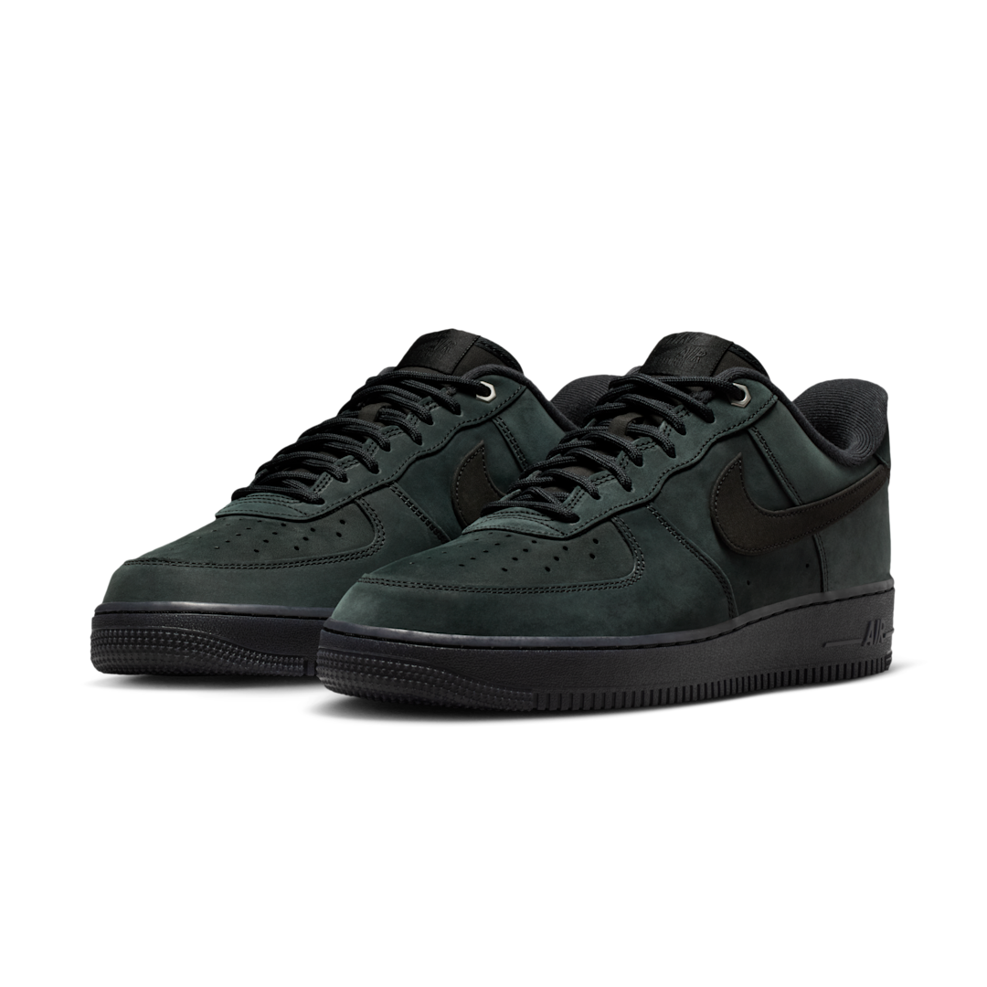 Overkicks - Nike Air Force 1 Low 07 WB Triple Black Nubuck (CJ9179-001) - vista trasera