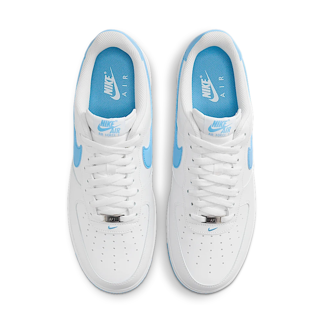 Overkicks - Nike Air Force 1 Low 07 White Aquarius Blue (FQ4296-100) - par completo