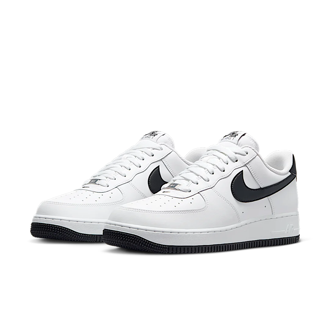 Overkicks - Nike Air Force 1 Low 07 White Black (FQ4296-101) - vista trasera