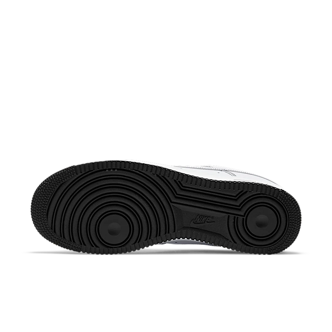 Overkicks - Nike Air Force 1 Low 07 White Black (CV1724-104) - detalle suela