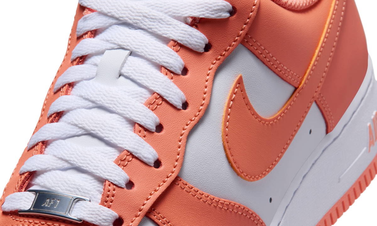 Overkicks - Nike Air Force 1 Low 07 White Orange Frost (FJ4146-127) - detalle lateral interior