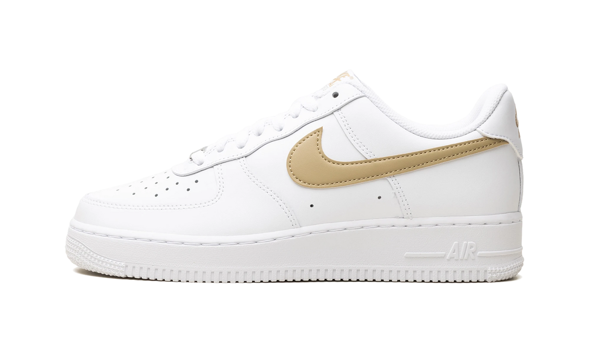 Overkicks - Nike Air Force 1 Low 07 White Parachute Beige (FJ4146-124) - vista lateral