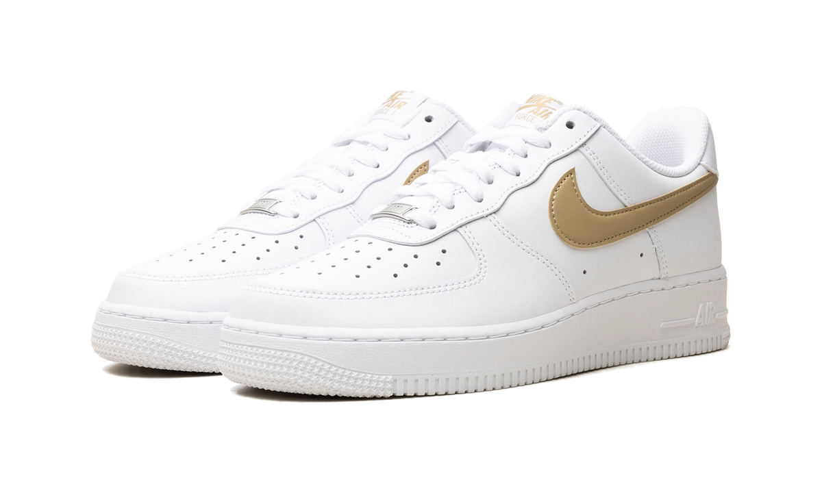Overkicks - Nike Air Force 1 Low 07 White Parachute Beige (FJ4146-124) - vista trasera