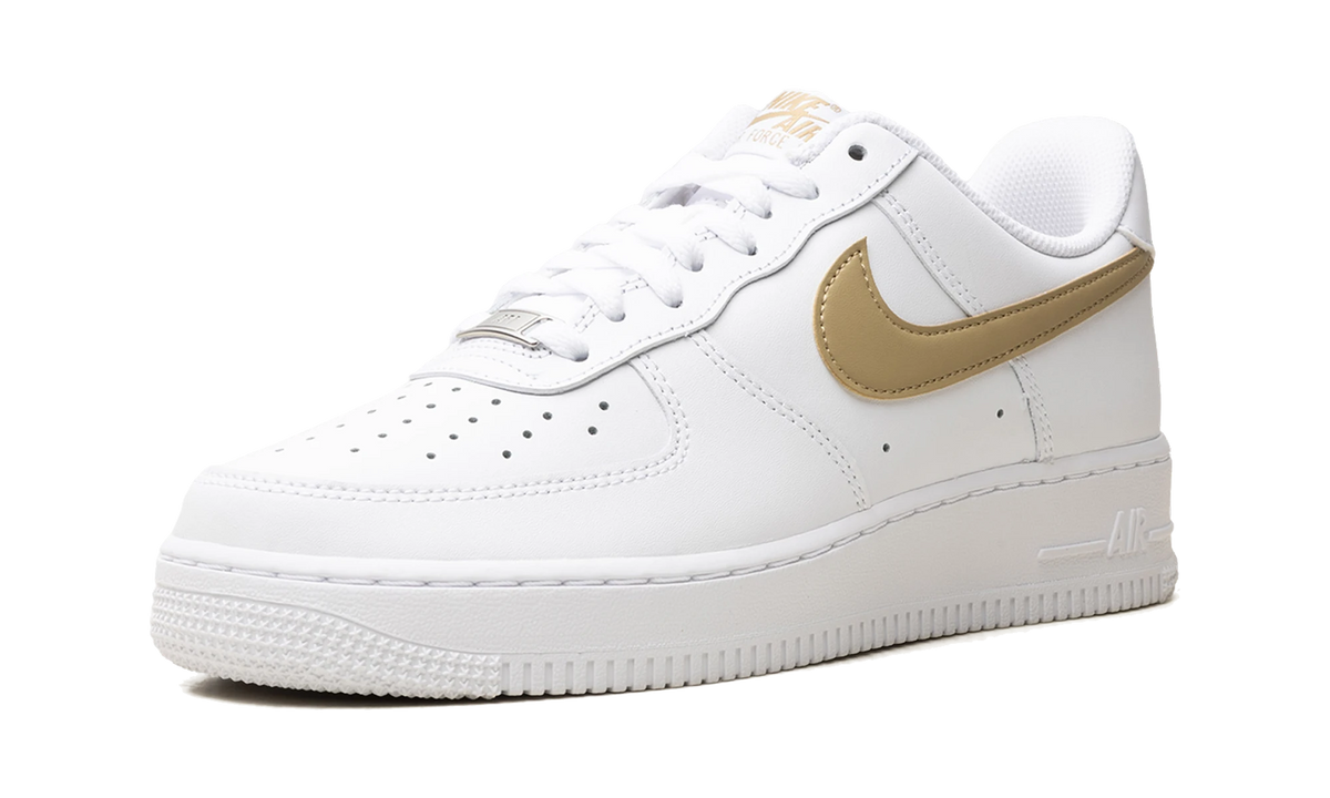Overkicks - Nike Air Force 1 Low 07 White Parachute Beige (FJ4146-124) - detalle suela