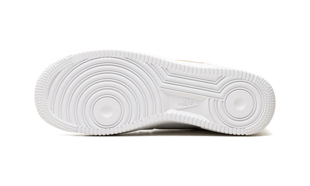 Overkicks - Nike Air Force 1 Low 07 White Parachute Beige (FJ4146-124) - vista superior