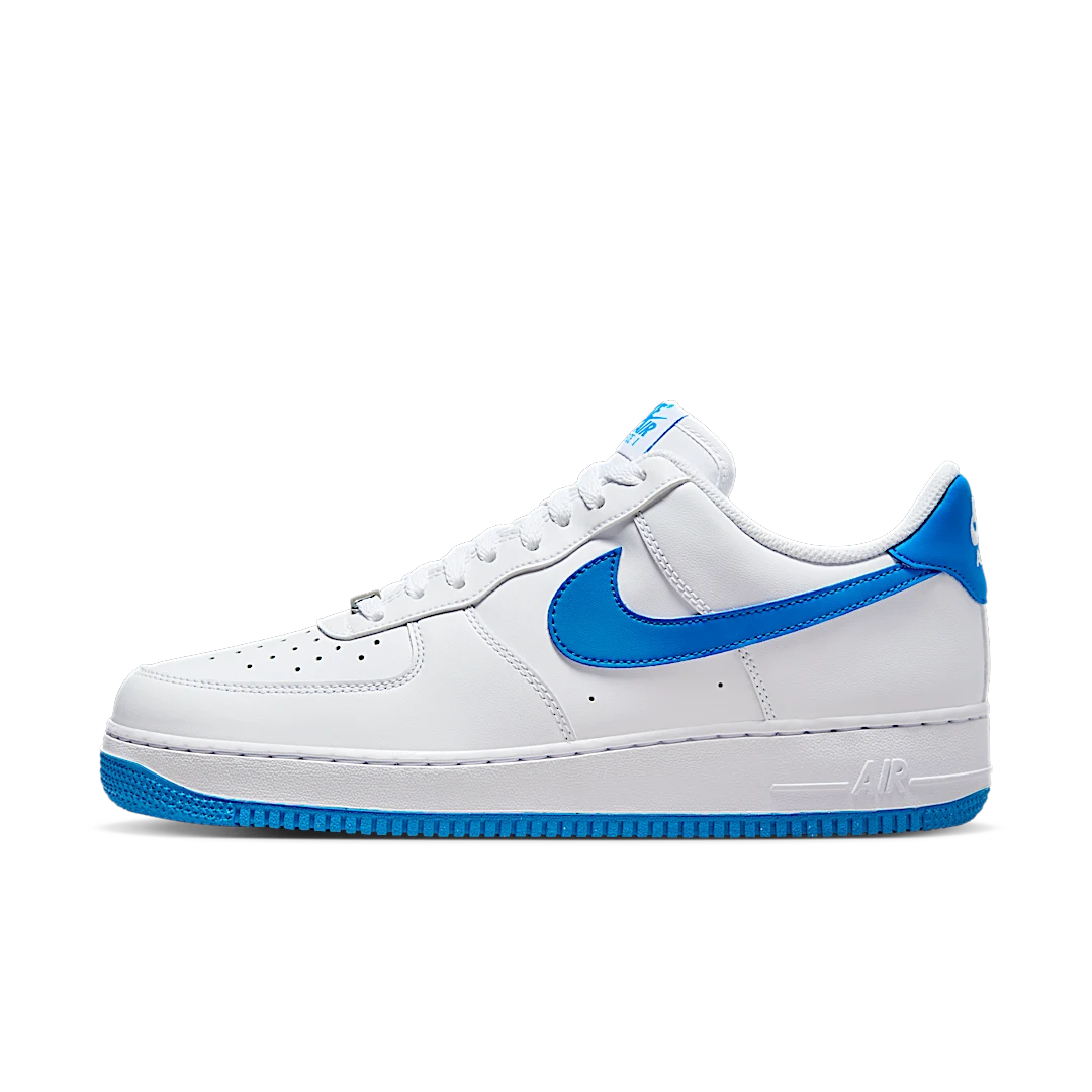 Overkicks - Nike Air Force 1 Low 07 White Photo Blue (FJ4146-103) - vista lateral