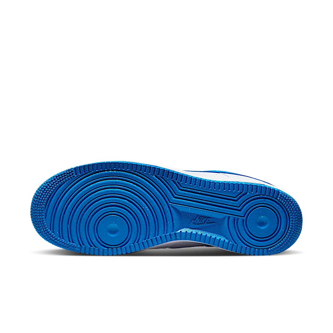 Overkicks - Nike Air Force 1 Low 07 White Photo Blue (FJ4146-103) - detalle suela