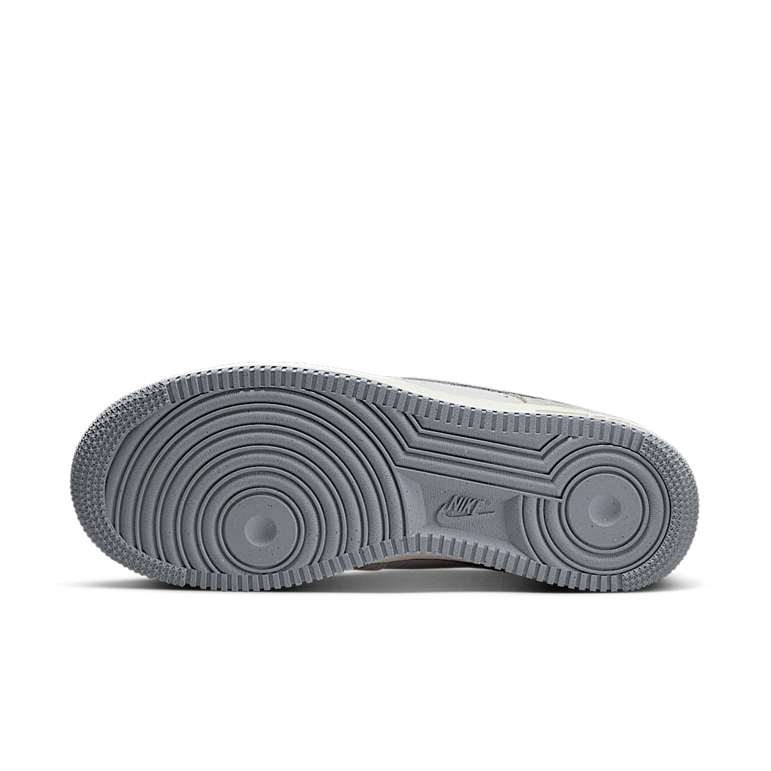 Overkicks - Nike Air Force 1 Low 07 White Python (DX2678-100) - detalle suela