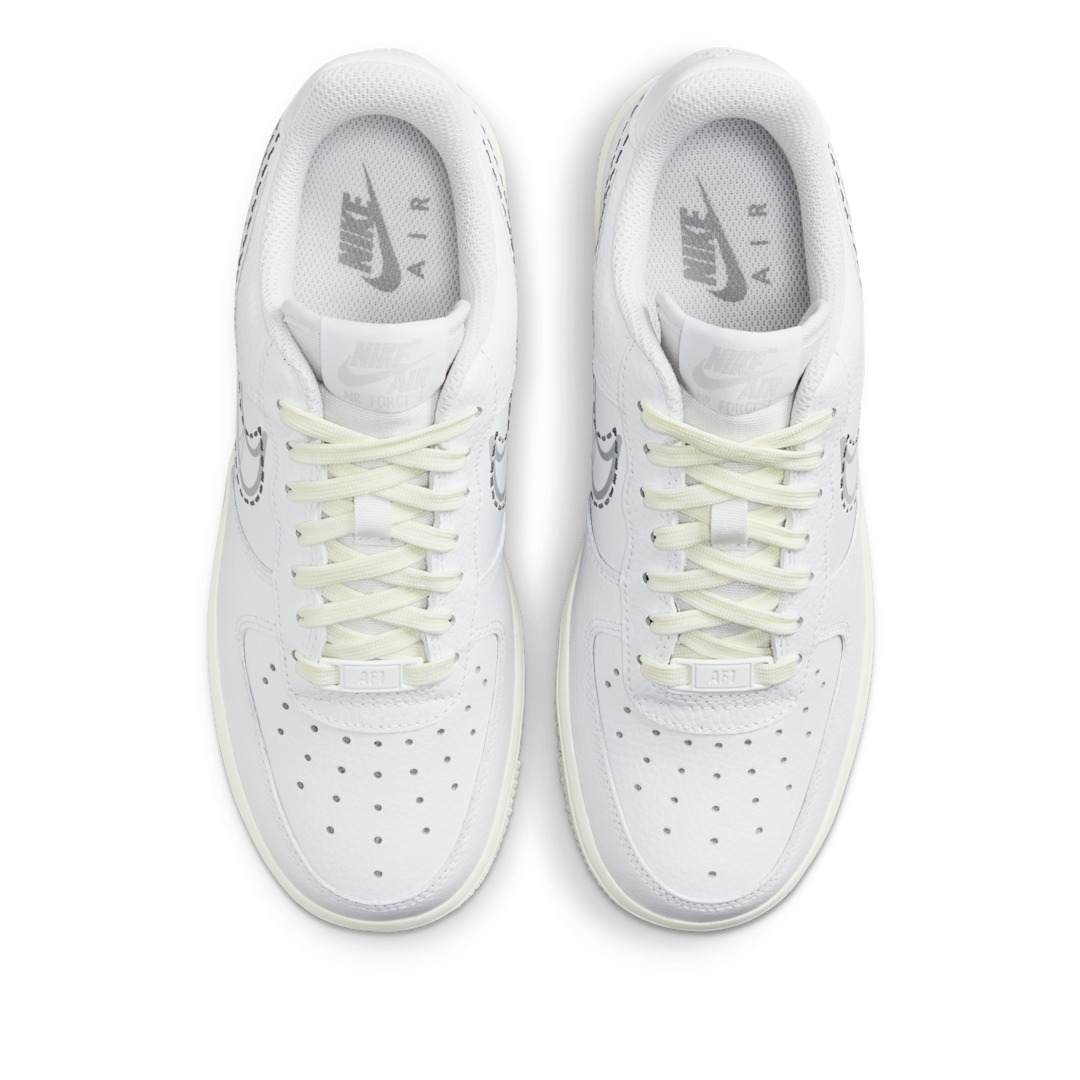 Overkicks - Nike Air Force 1 Low 07 White Smoke Grey (FV0951-100) - vista trasera