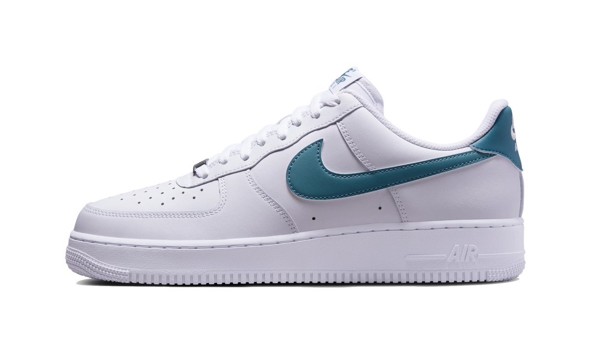 Overkicks - Nike Air Force 1 Low 07 White Smokey Blue (FJ4146-114) - vista lateral