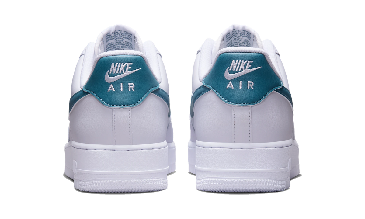 Overkicks - Nike Air Force 1 Low 07 White Smokey Blue (FJ4146-114) - detalle talón
