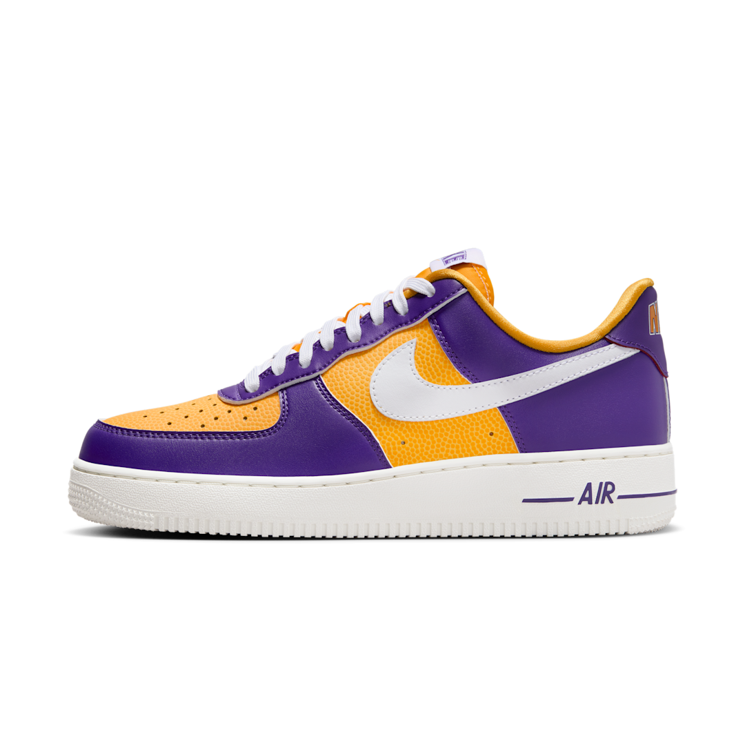 Overkicks - Nike Air Force 1 Low Be True To Her School LSU (FJ1408-500) - vista lateral