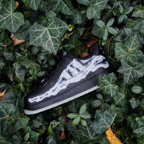 Overkicks - Nike Air Force 1 Low Black Skeleton Halloween (2019) (BQ7541-001) - detalle lateral interior