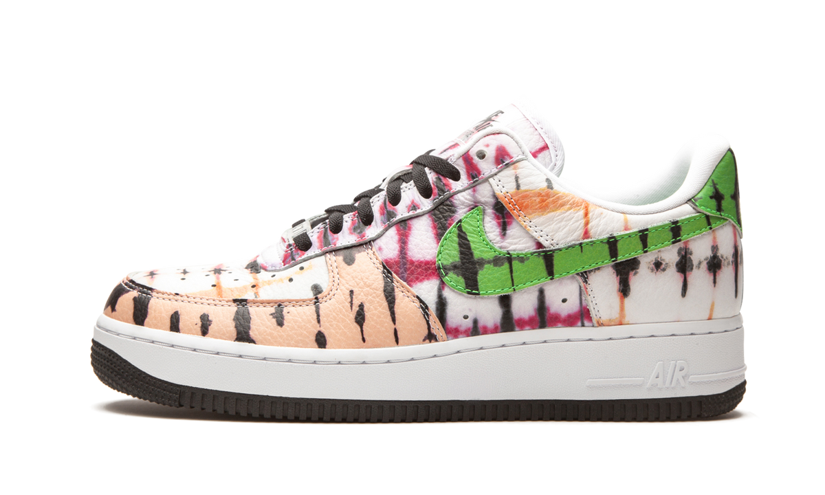 Overkicks - Nike Air Force 1 Low Black Tie Dye (CW1267-101) - detalle