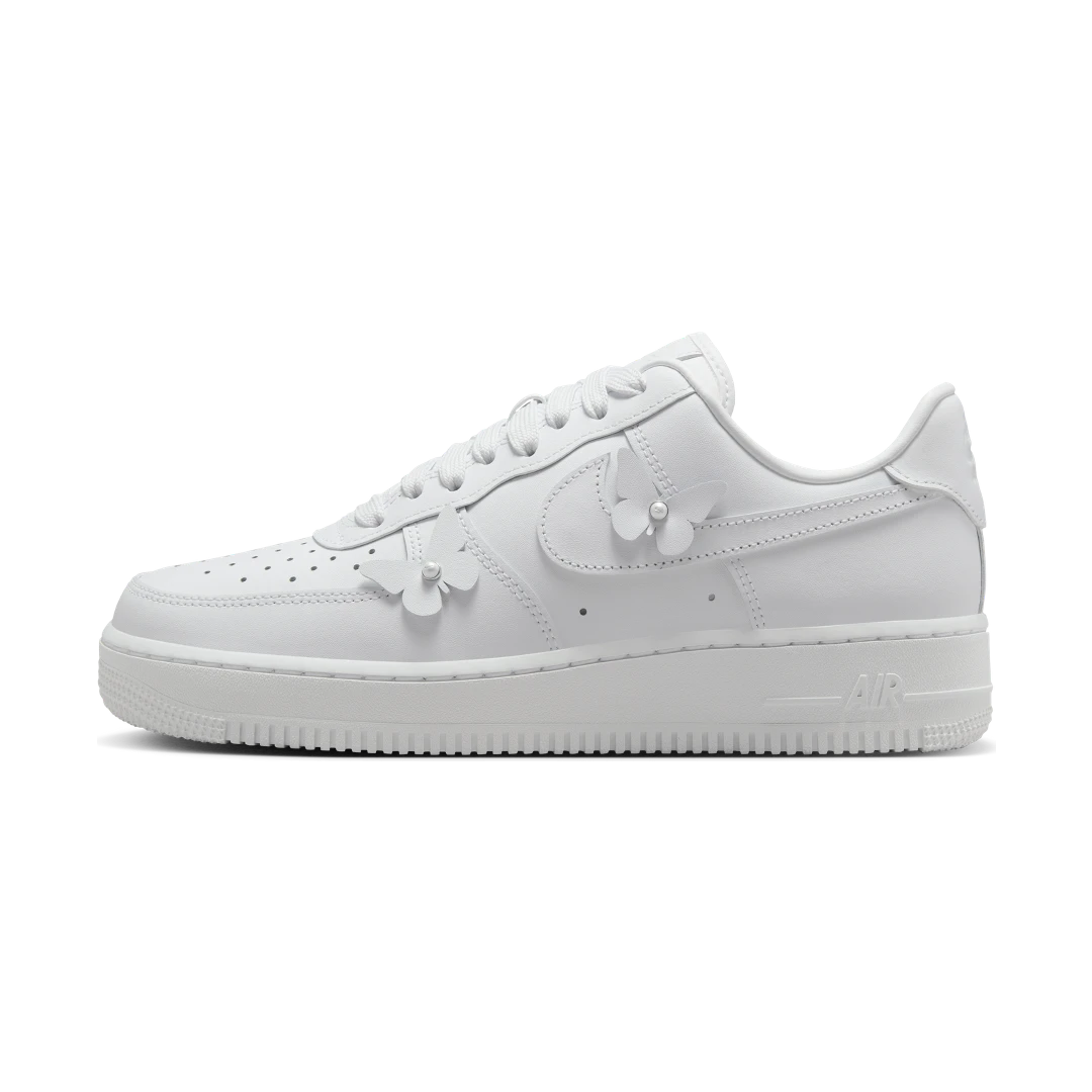 Overkicks - Nike Air Force 1 Low Butterfly White (IH4480-100) - vista lateral
