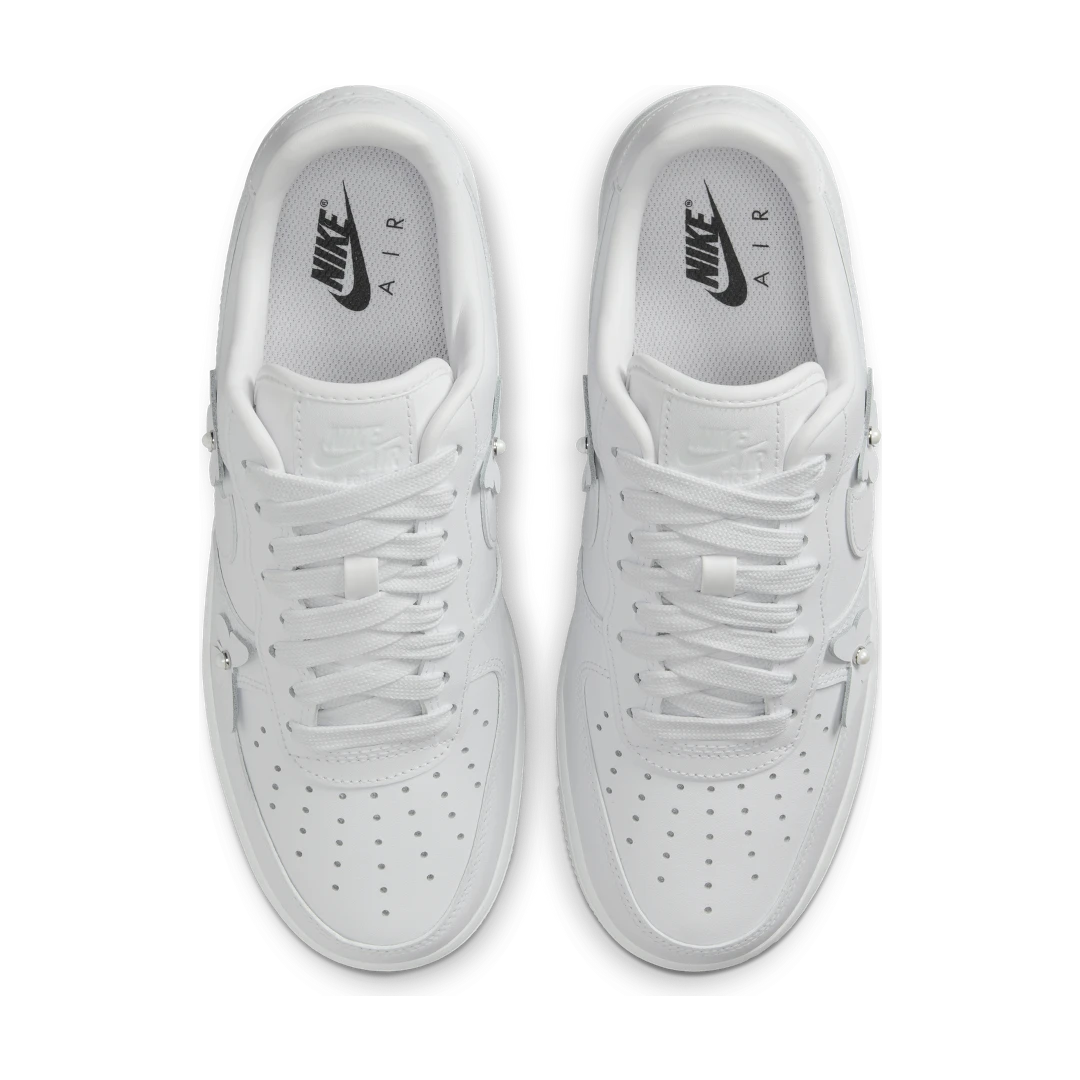 Overkicks - Nike Air Force 1 Low Butterfly White (IH4480-100) - par completo