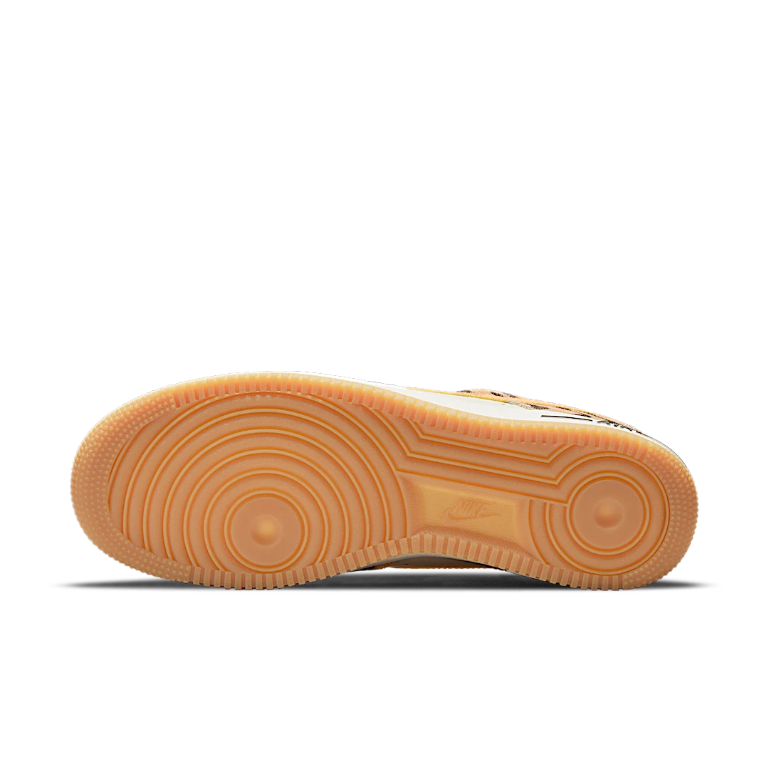 Overkicks - Nike Air Force 1 Low Daktari (DJ6192-100) - detalle suela
