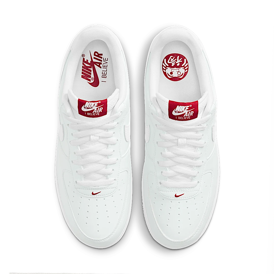 Overkicks - Nike Air Force 1 Low Daruma I Believe (DD9941-100) - par completo