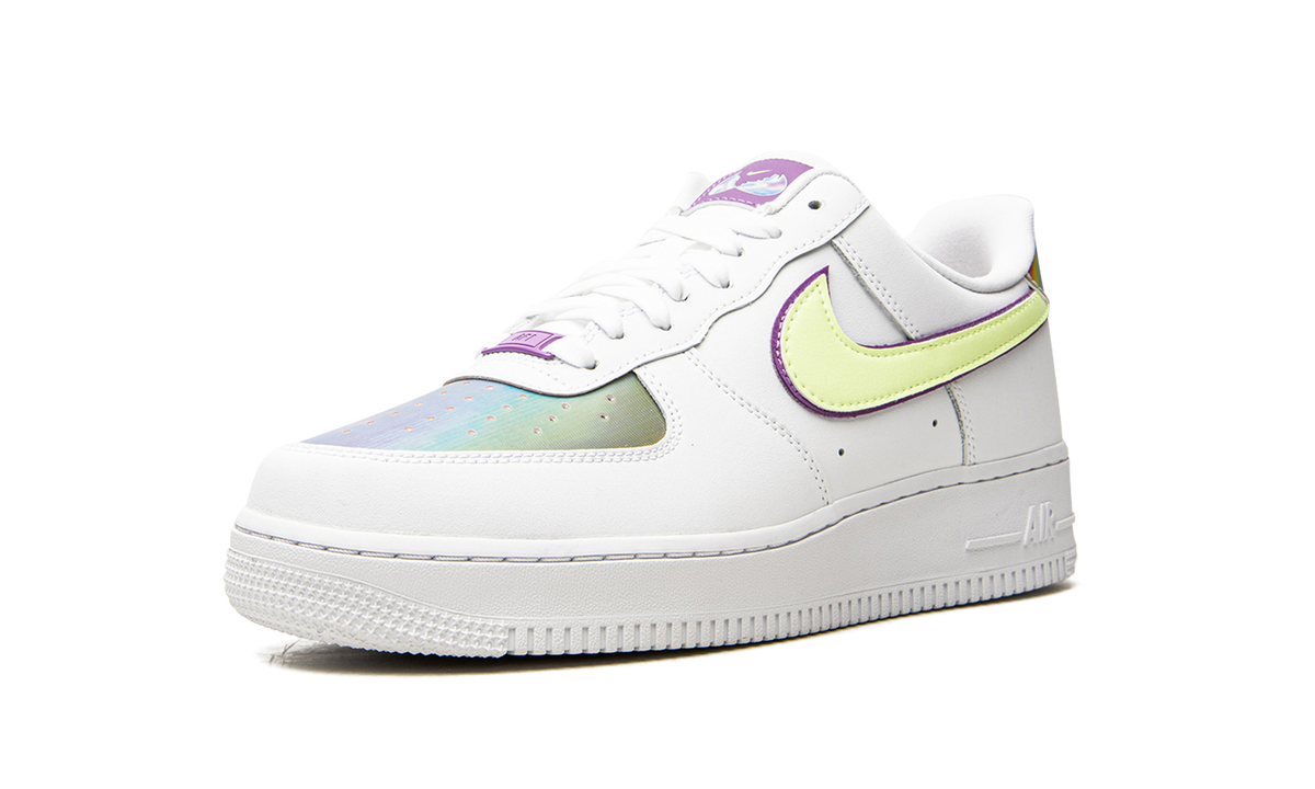 Overkicks - Nike Air Force 1 Low Easter (2020) (CW0367-100) - detalle suela