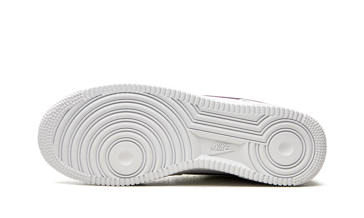 Overkicks - Nike Air Force 1 Low Easter (2020) (CW0367-100) - vista superior