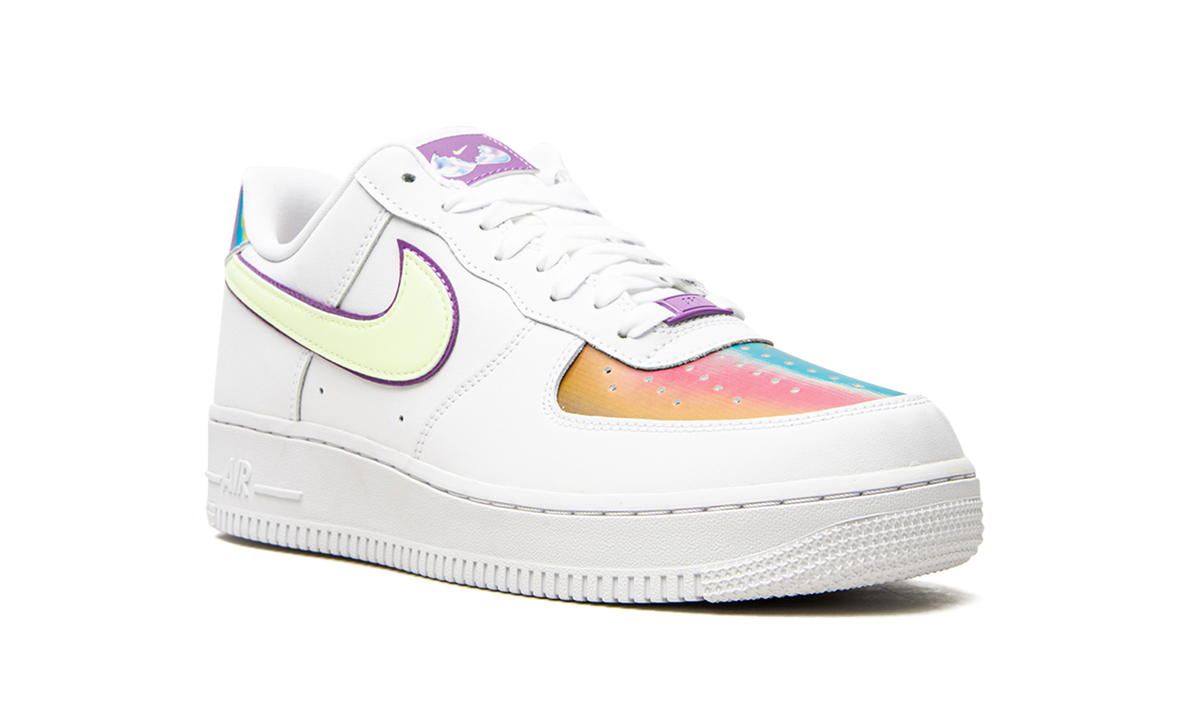 Overkicks - Nike Air Force 1 Low Easter (2020) (CW0367-100) - detalle lateral interior
