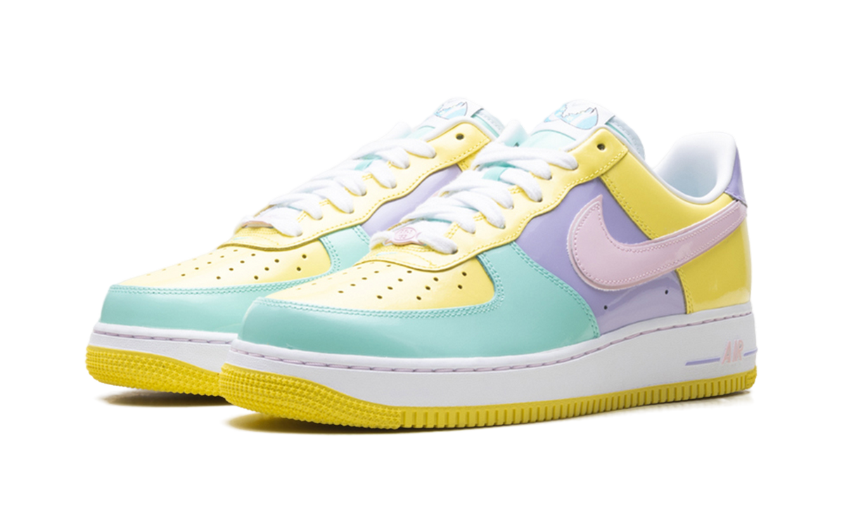 Overkicks - Nike Air Force 1 Low Easter (2026) (IQ9706-701) - vista trasera
