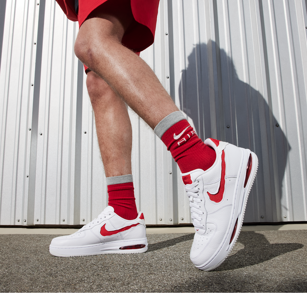 Overkicks - Nike Air Force 1 Low Evo University Red (HF3630-100) - detalle suela