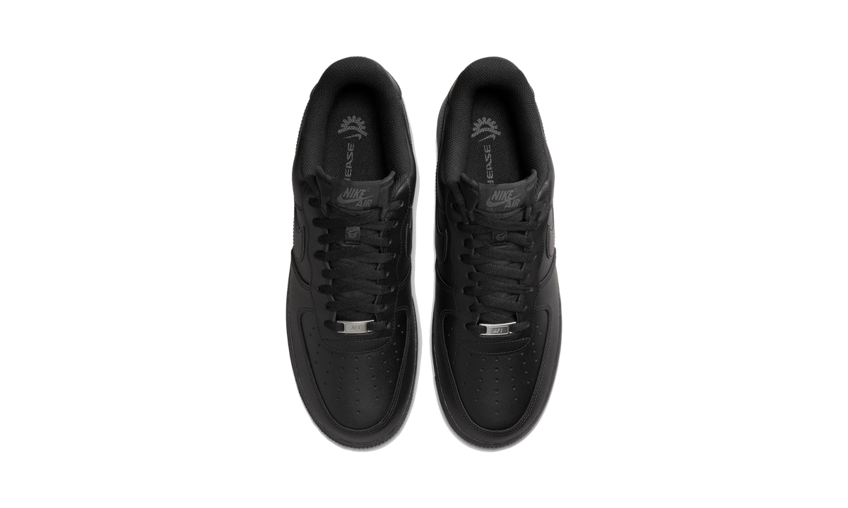 Overkicks - Nike Air Force 1 Low Flyease Triple Black (FD1146-001) - vista superior