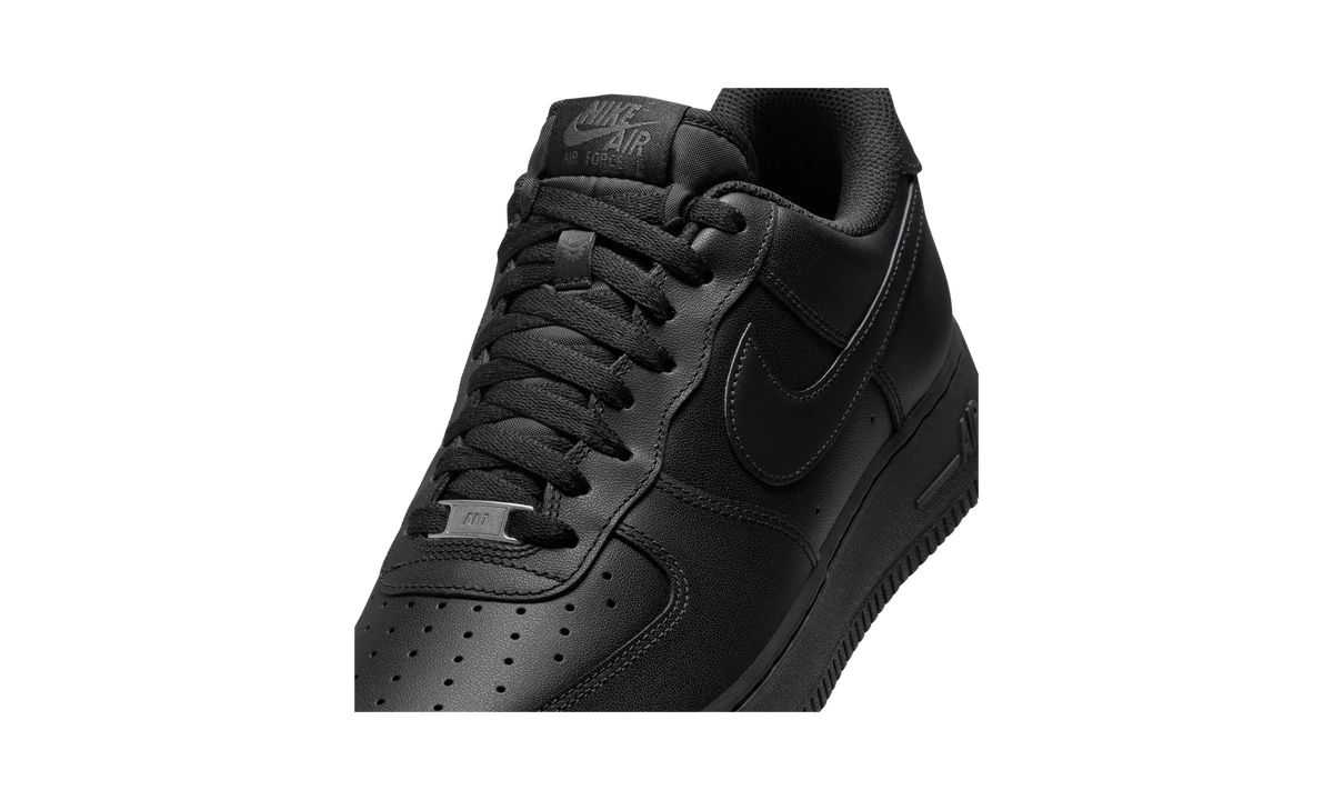 Overkicks - Nike Air Force 1 Low Flyease Triple Black (FD1146-001) - detalle lateral interior