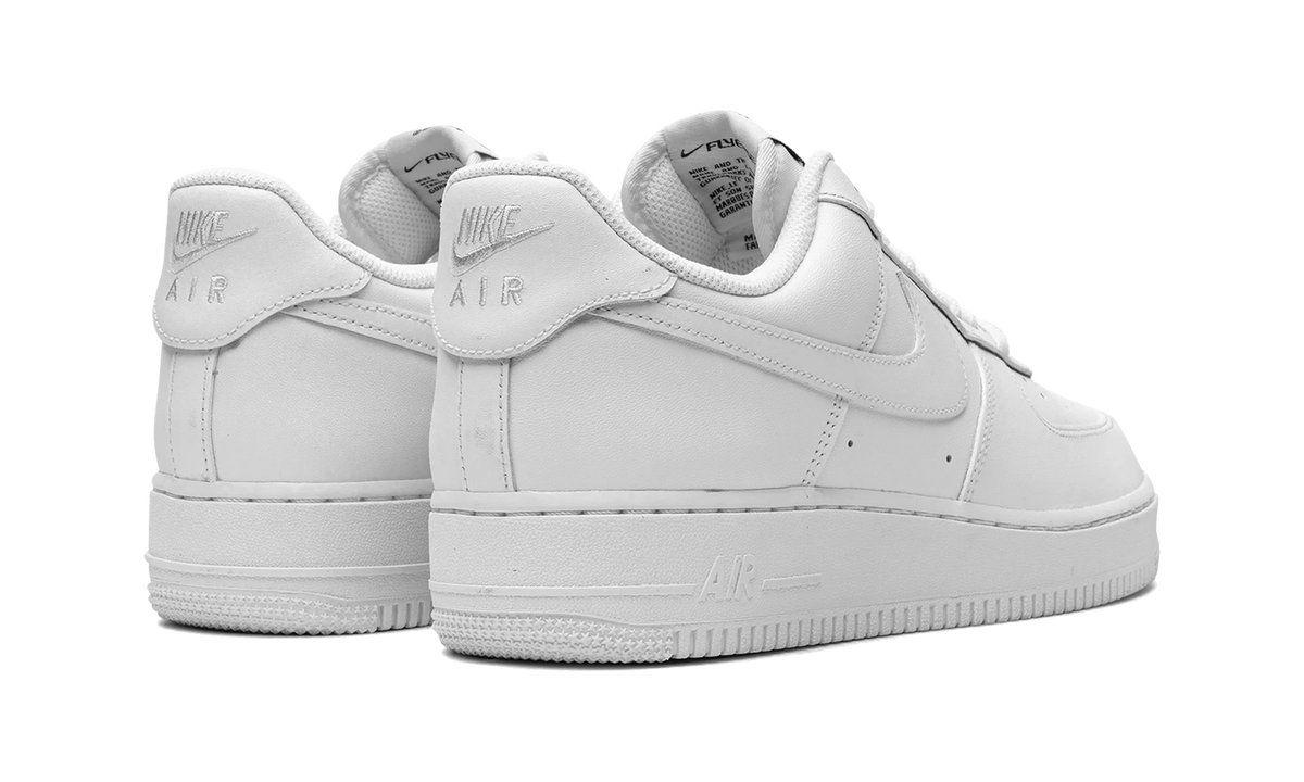 Overkicks - Nike Air Force 1 Low Flyease White (FD1146-100) - par completo
