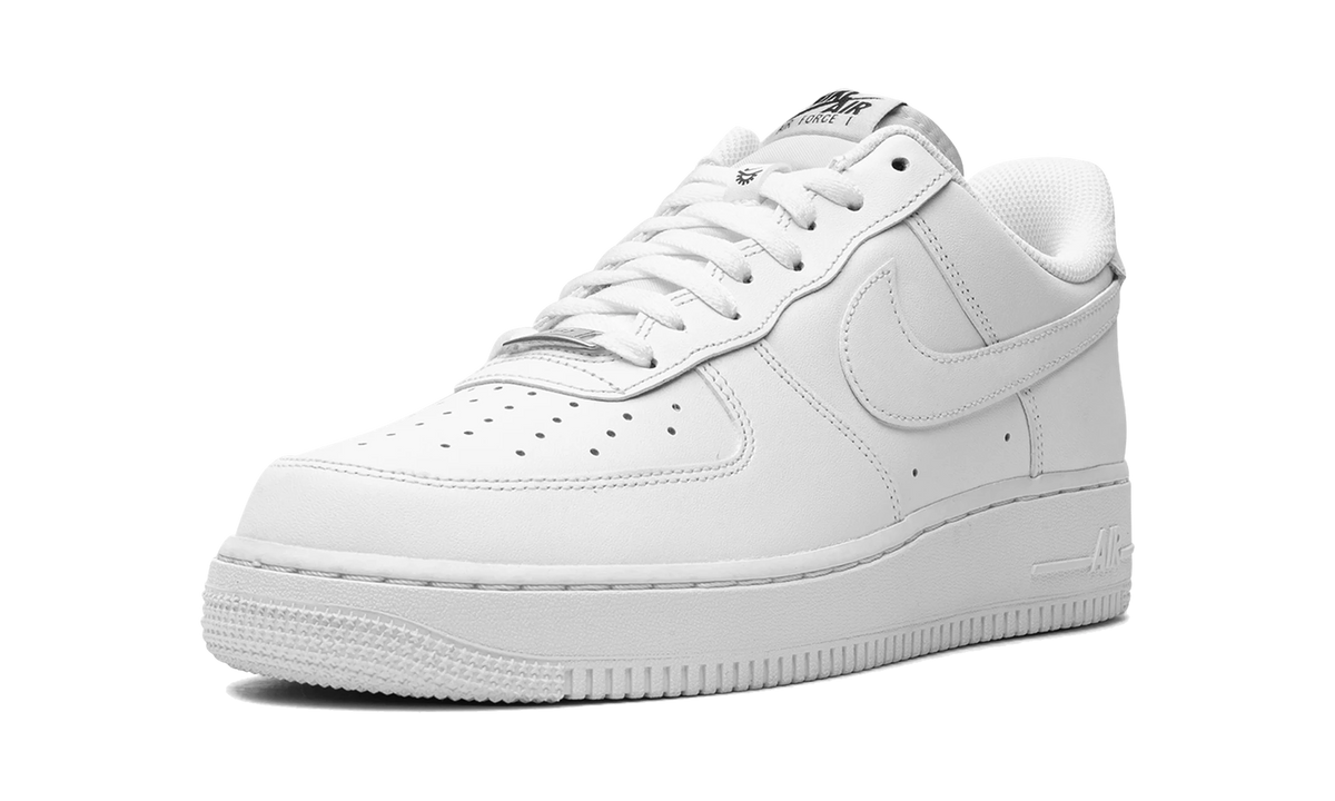 Overkicks - Nike Air Force 1 Low Flyease White (FD1146-100) - detalle suela