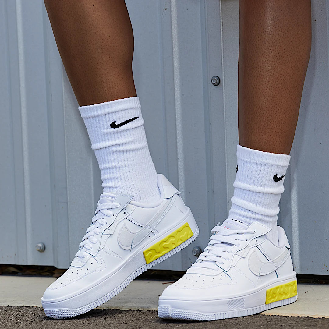 Overkicks - Nike Air Force 1 Low Fontanka Summit White Opti Yellow (DA7024-101) - detalle suela