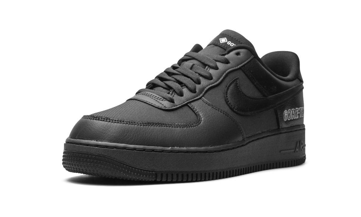 Overkicks - Nike Air Force 1 Low Gore-Tex Black (CT2858-001) - detalle suela
