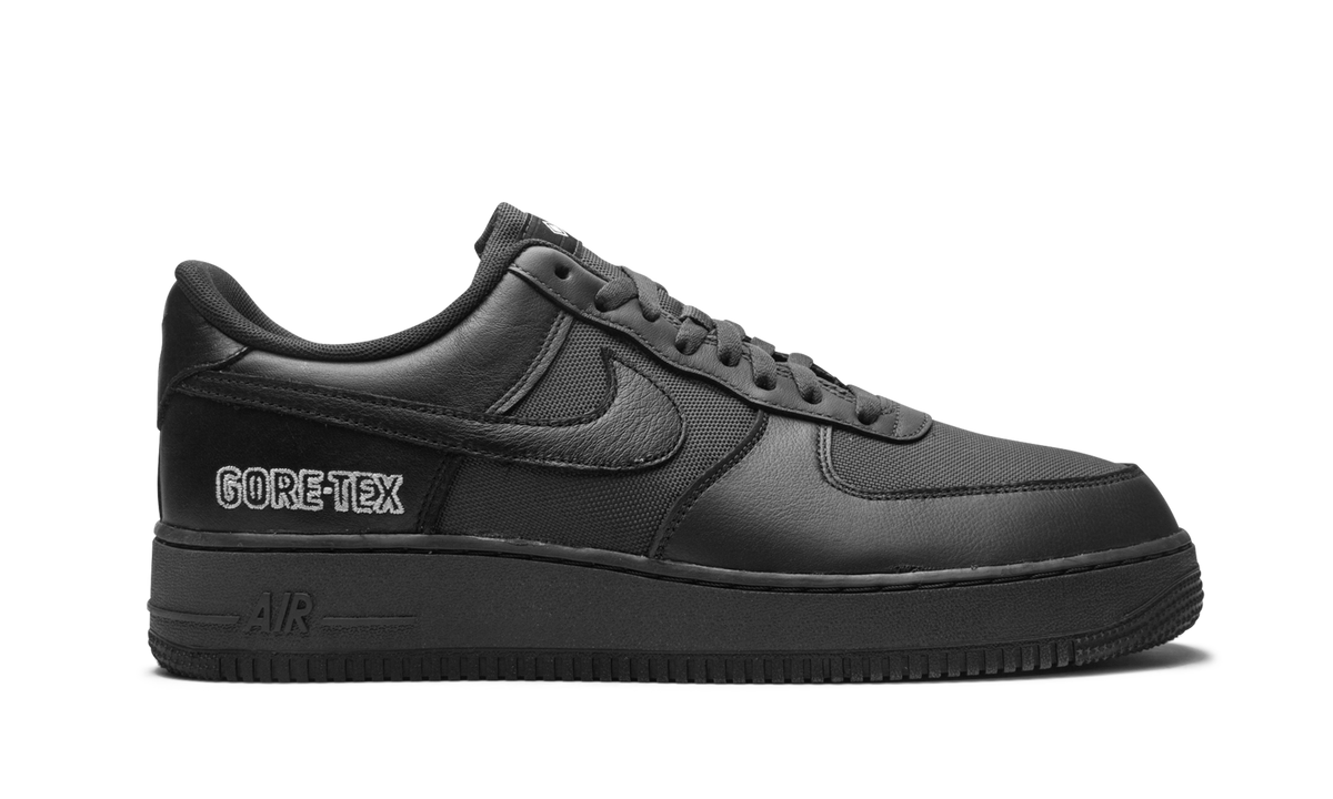 Overkicks - Nike Air Force 1 Low Gore-Tex Black (CT2858-001) - detalle talón