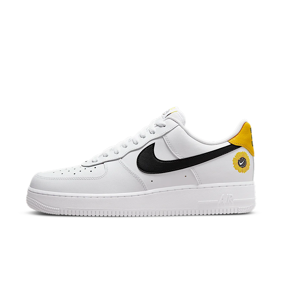 Overkicks - Nike Air Force 1 Low Have a Nike Day White Gold (DM0118-100) - vista lateral