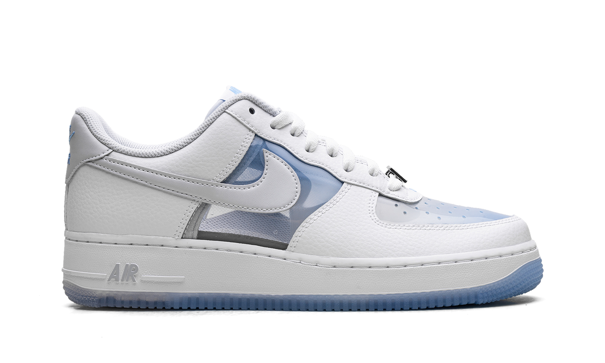 Overkicks - Nike Air Force 1 Low Invisible Woman 2.0 (IB5724-100) - detalle talón