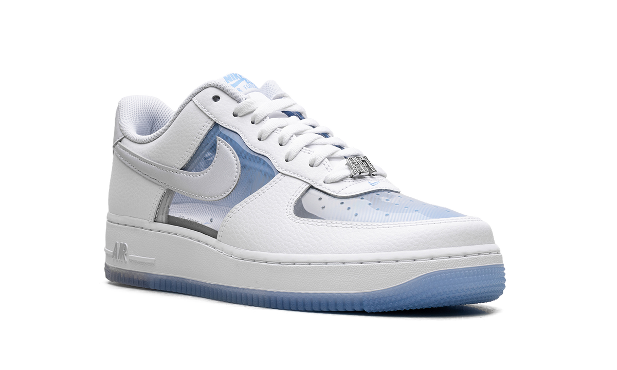 Overkicks - Nike Air Force 1 Low Invisible Woman 2.0 (IB5724-100) - detalle lateral interior