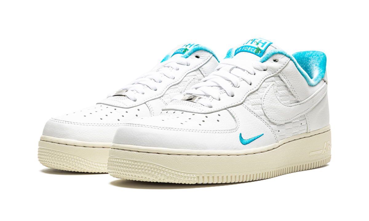 Overkicks - Nike Air Force 1 Low Kith Hawaii (DC9555-100) - vista trasera