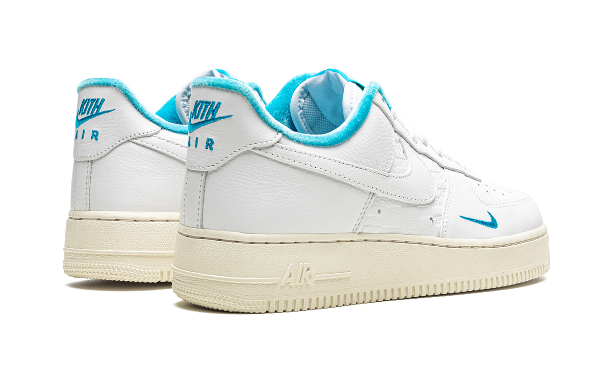 Overkicks - Nike Air Force 1 Low Kith Hawaii (DC9555-100) - par completo