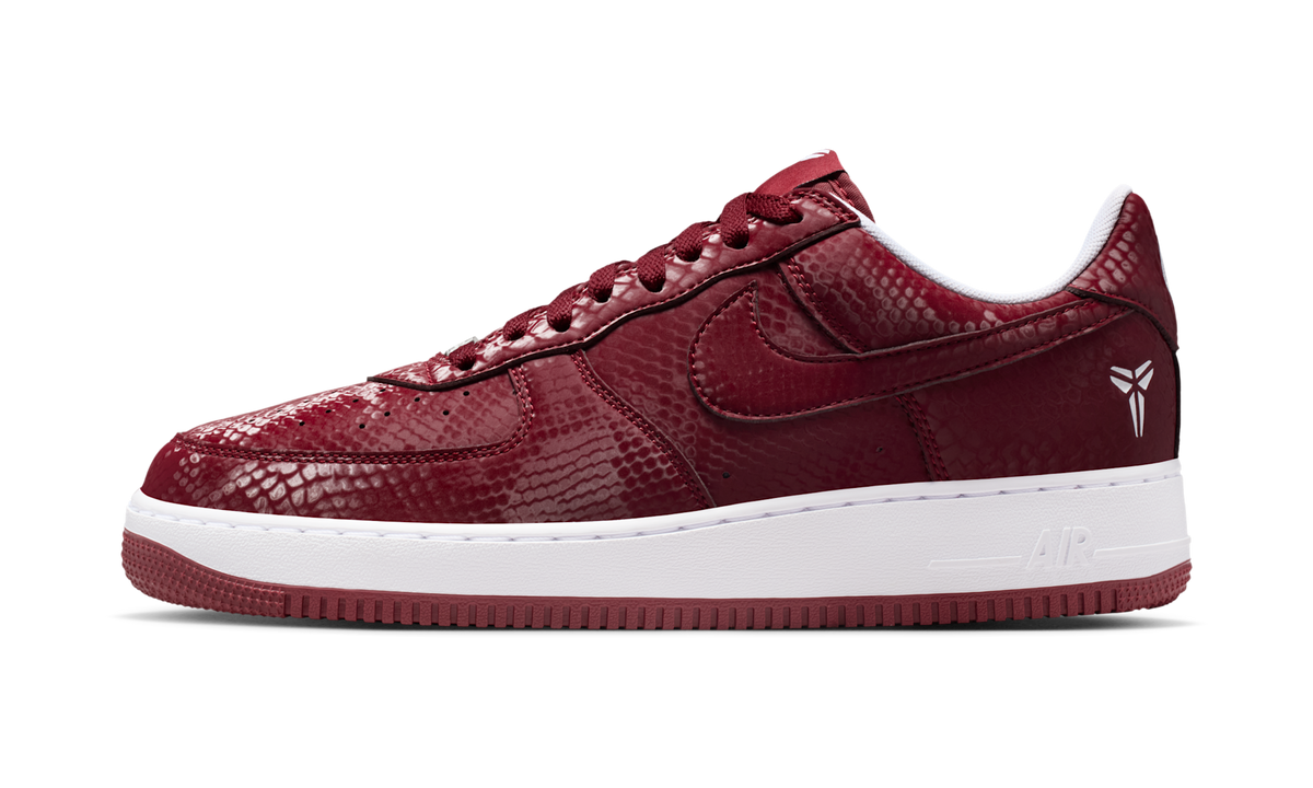 Overkicks - Nike Air Force 1 Low Kobe Bryant Forever Lower Merion Away (IB0018-600) - vista lateral
